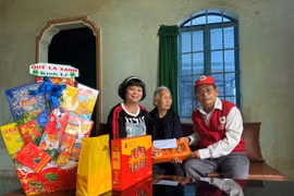 Quỹ Lá Xanh trao tiền phụng dưỡng Mẹ Việt Nam Anh hùng tại Gia Lai