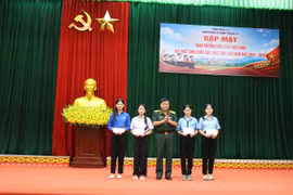 Đoàn Kinh tế - Quốc phòng 74 khen thưởng 356 học sinh có thành tích xuất sắc