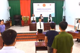 Phiên tòa giả định tuyên truyền pháp luật về phòng - chống tội phạm giao cấu