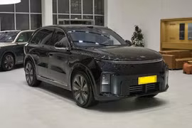 Li Auto L8 2026 ra mắt: SUV hạng sang 443 mã lực, chạy 1.670 km, giá từ gần 1,4 tỷ đồng