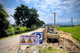 Khởi công Dự án khắc phục sạt lở tuyến đường trục chính xã Ia Tul 
