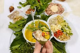 Hấp dẫn gỏi cá mè Quan Sơn