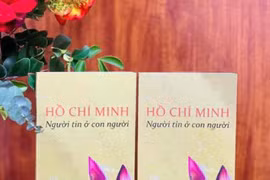 Ra mắt tập thơ 'Hồ Chí Minh - Người tin ở con người'