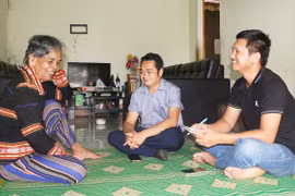 Khởi sắc vùng căn cứ cách mạng
