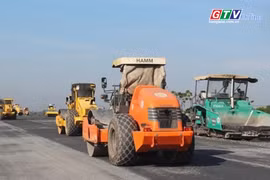 Điểm tin trưa: Gia Lai yêu cầu tháo gỡ ngay vướng mắc mặt bằng cao tốc Quy Nhơn - Pleiku