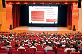 Hội nghị toàn quốc quán triệt, triển khai thực hiện Nghị quyết Trung ương 4 
