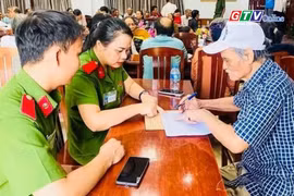 Điểm tin trưa: Gia Lai cao điểm thu nhận mẫu ADN thân nhân liệt sĩ