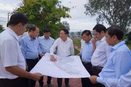 Phó Bí thư Tỉnh ủy, Chủ tịch UBND tỉnh Phạm Anh Tuấn làm việc với xã Phù Mỹ Đông 