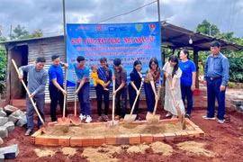 Xây dựng “Nhà nhân ái” cho trẻ em nghèo xã Chư Sê