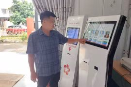 Hướng dẫn người dân giải quyết thủ tục hành chính tại Trung tâm Phục vụ hành chính công xã Chư Păh