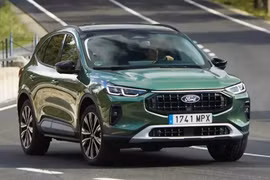 Ford Kuga 2026 ra mắt: Có BlueCruise, sẵn sàng so găng Honda CR-V và Mazda CX-5