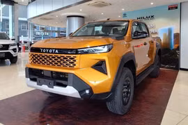 Hilux thế hệ mới bất ngờ vươn lên dẫn đầu của Toyota Việt Nam