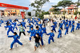 Dạy võ và trao truyền yêu thươngDạy võ và trao truyền yêu thươngDạy võ và trao truyền yêu thương