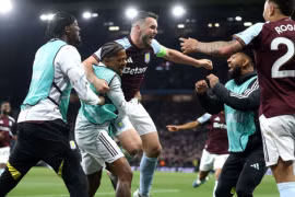 Aston Villa đại thắng Nottingham Forest, vào chung kết Europa League sau 44 năm