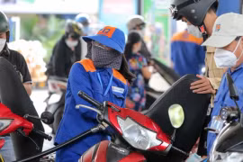 Giá xăng dầu đồng loạt giảm, dầu diesel rẻ hơn gần 1.000 đồng/lít
