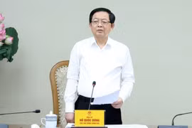 Xây dựng trung tâm nghiên cứu, phòng thí nghiệm trọng điểm phục vụ công nghệ chiến lược.