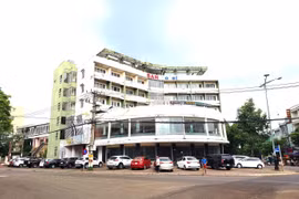 Phê duyệt phương án đấu giá quyền sử dụng đất dự án khách sạn, trung tâm mua sắm