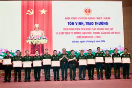 Trung ương Hội CCB Việt Nam giao lưu điển hình tiên tiến học và làm theo Bác.