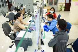 Bộ Nội vụ bãi bỏ thủ tục xét thăng hạng viên chức