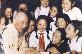 Chăm lo cho trẻ em chính là vun đắp cho tương lai của đất nước.