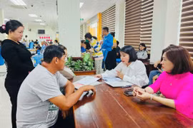 Ngày đầu vận hành chính quyền mới diễn ra nghiêm túc, hiệu quả, vì dân phục vụ