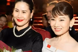 Cả showbiz Việt đi xem 'Mưa đỏ'