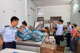Đội Quản lý thị trường số 5 (Chi cục Quản lý thị trường tỉnh Gia Lai) phát hiện hơn 100 kg sản phẩm động vật không rõ nguồn gốc ở phường Quy Nhơn Bắc.