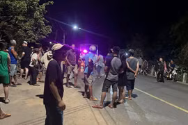 Điều tra nguyên nhân nam thanh niên tử vong ven đường ở phường An Nhơn, tỉnh Gia Lai.