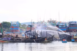Hai vụ cháy tàu cá, gióng hồi chuông cảnh báo