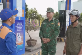 Chủ động ngăn chặn buôn lậu xăng dầu qua biên giới