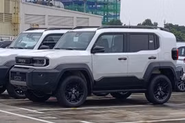 Hình ảnh xe Toyota Land Cruiser FJ đầu tiên về Việt Nam