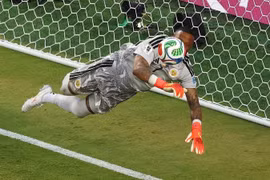 Thủ môn Curacao lập kỷ lục cứu thua 15 lần tại World Cup