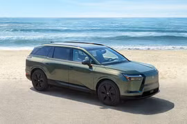 Vén màn SUV điện 6 chỗ mới của Lexus