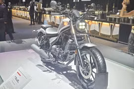 Honda Rebel 300 ra mắt với công nghệ E-Clutch, giá từ 60,5 triệu đồng