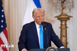 Tổng thống Mỹ Donald Trump tìm hướng kết thúc chiến tranh Ukraine