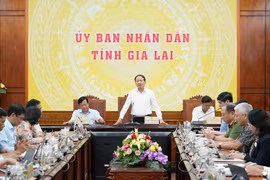 Tập trung tháo gỡ điểm nghẽn, đẩy nhanh tốc độ tăng trưởng kinh tế - xã hội