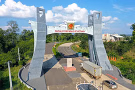 Tăng đầu tư hạ tầng, phát triển thương mại biên giới