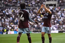 Highlight: Aston Villa thắng nghẹt thở Tottenham 3-2, Spurs vùng lên quá muộn
