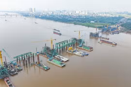 Cầu Trần Hưng Đạo thi công 'thần tốc', dựng vòm thép chỉ sau 8 tháng khởi công
