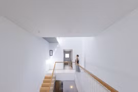 Ngôi nhà 66m² thiết kế lệch tầng để kết nối các không gian sinh hoạt