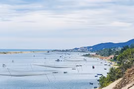 Về nơi cuối nguồn sông Lại