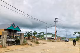 Làng xưa nay đã đổi thay