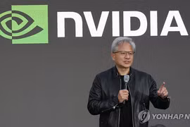 Nvidia thu 96,2 tỷ USD trong một quý nhờ 'cơn khát' chip AI