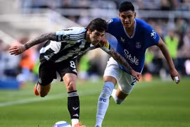 Highlight: Everton đánh bại Newcastle, giành vé cuối cùng vào tứ kết Cúp Liên đoàn Anh