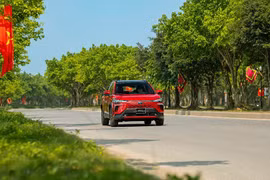 Toyota Corolla Cross 2025 được phân phối tại thị trường Việt Nam với 2 phiên bản và 7 màu sơn ngoại thất. Ảnh: ST