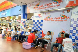  Cán bộ, nhân viên Siêu thị Co.opmart Quy Nhơn hiến máu nhân đạo