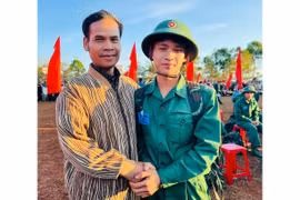 Màu xanh áo lính