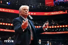 Tân Tổng thống Trump sa thải hơn 1.000 người trong chính quyền tiền nhiệm