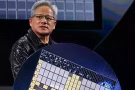 Tổng thống Mỹ gặp CEO Nvidia sau sự kiện DeepSeek