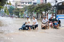 Thời tiết đêm 7/11: Mưa lớn, đề phòng triều cường ven biển Đông Nam Bộ